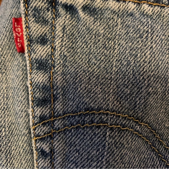 Vintage Levi’s 550 Jean Shorts - Picture 11 of 13